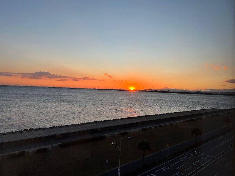 在日本亲测，estk 配合流量卡，完美，无缝衔接！过年出去玩，别担心没有流量了！让你的手机秒变eSIM 手机！现在都有现货！赶紧下单！安卓用户：9eSIM利民专属购买链接（送2美元）：